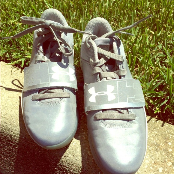 Men's under armour basketball shoes
