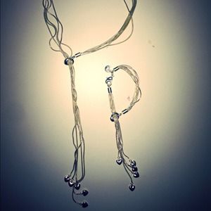 Choker with falling Hearts