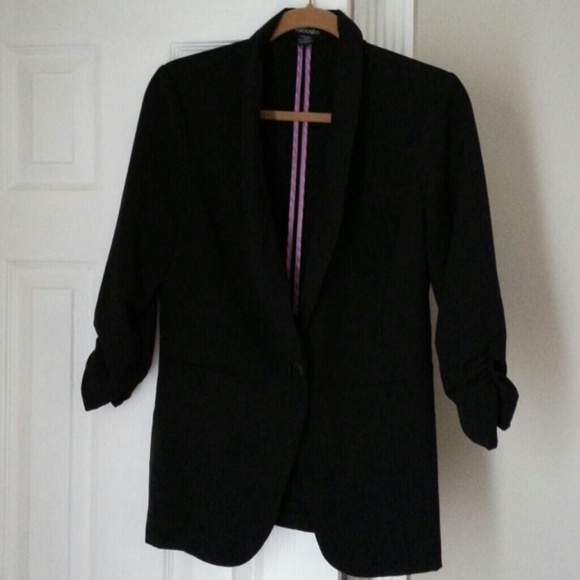 RESERVED Black blazer