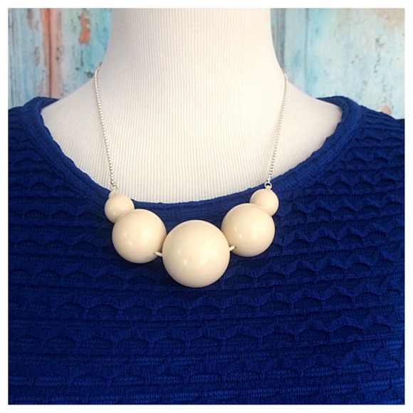 Off-white Chunky Sphere Necklace - Picture 2 of 2