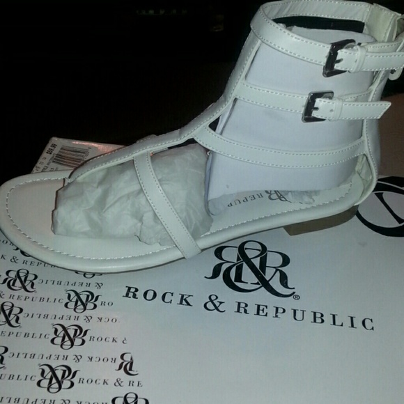 White Gladiator Sandals Size 8.5 (Rock&Republic)