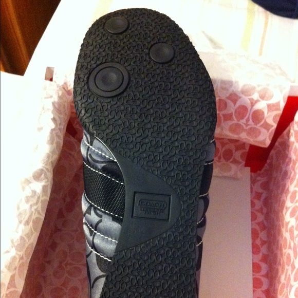 Brand New 6.5 Coach Sneakers - Picture 3 of 4