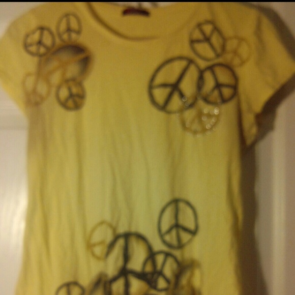 Yellow peace shirt - Picture 1 of 2