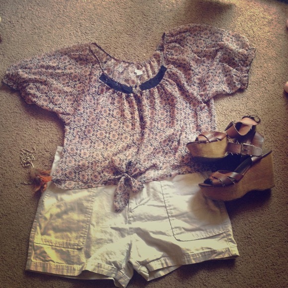 Calvin Klein khaki shorts