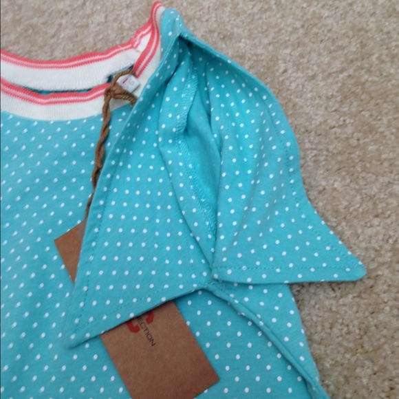 Top - Picture 2 of 2