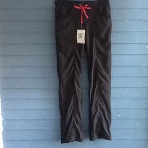 Nike fit dry xs  never worn color black pants