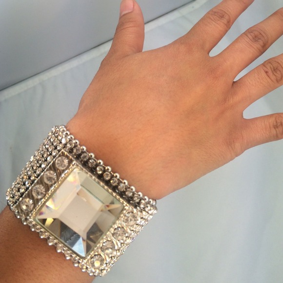 Jewelry - Awesome black pleather cuff with huge stones!
