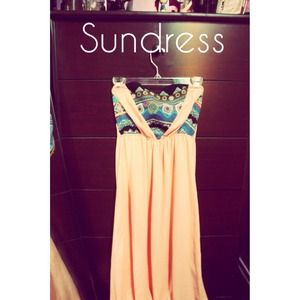 💥Trade💥Light Pink Halter Sundress