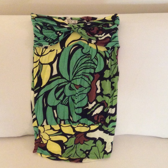 🆑EARANCE‼️ tropical print tube top