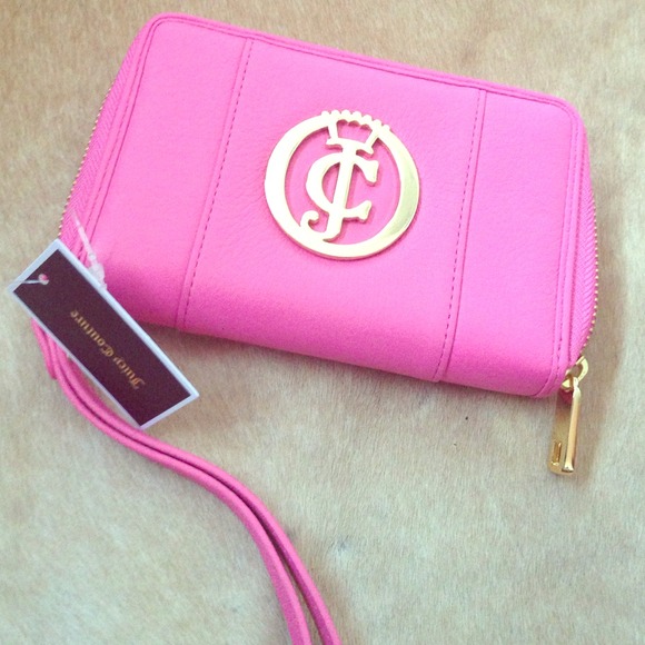 Juicy Couture Wristlet (pink)