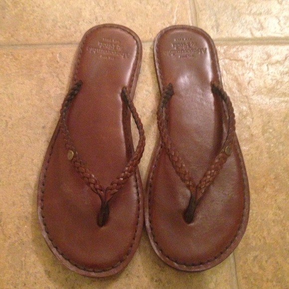 Abercrombie sandals