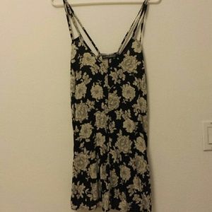 Brandy Melville Floral Selda