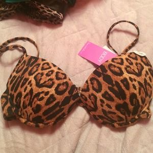Cotton on leopard bikini top