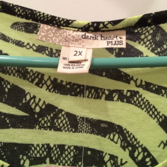 📫TRADED Plus size zebra print top - Picture 2 of 3