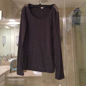 Embellished shoulder long sleeve shirt