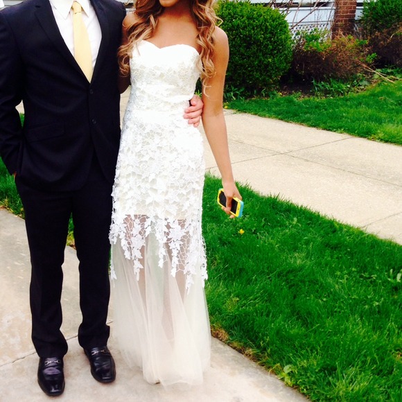 Selling my prom dress! only wore it once!  ---SOLD