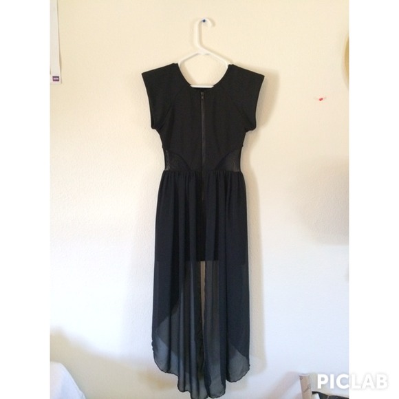 🚫SOLD🚫 🎉HP6/28🎉 Black Dress with Mesh Cutouts - Picture 2 of 4