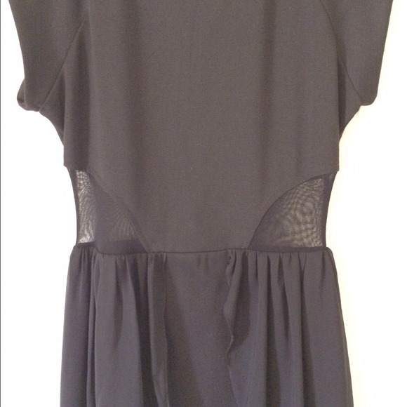 🚫SOLD🚫 🎉HP6/28🎉 Black Dress with Mesh Cutouts - Picture 3 of 4