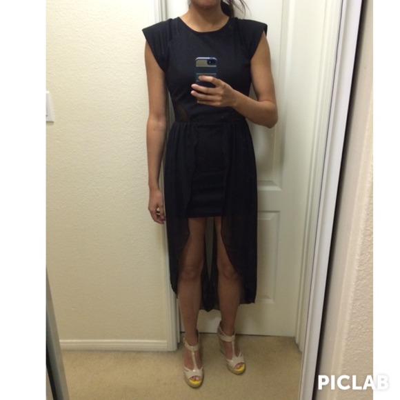 🚫SOLD🚫 🎉HP6/28🎉 Black Dress with Mesh Cutouts - Picture 4 of 4