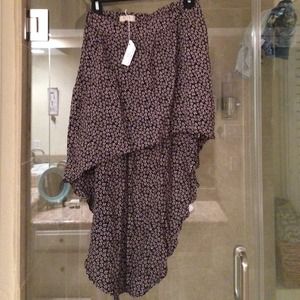 New brandy melville high low skirt