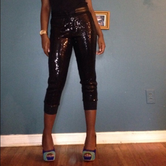 GUESS Sequin pants!