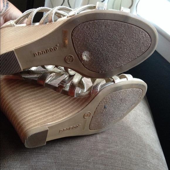 SOLD ❗️Greek Roman Style Gold Vegan Strappy Wedges - Picture 4 of 4