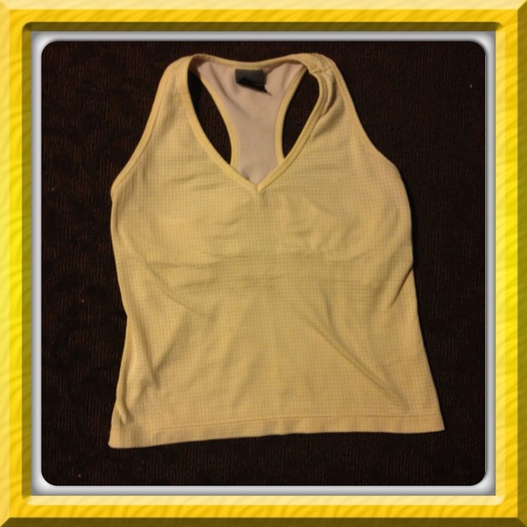 Nike Dri-Fit Yellow Workout Top. Size Medium.