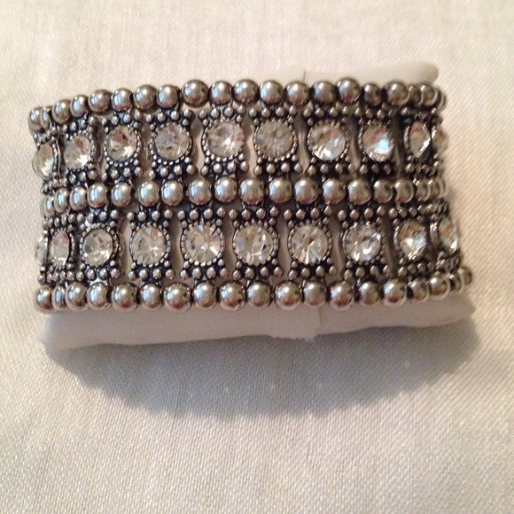 ✖️Silver-tone💠Rhinestone💠Bracelet✖️ - Picture 3 of 3