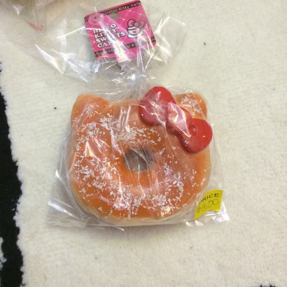 Hk reproduced powered donut squishy