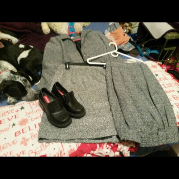 Dress pants skirt and jacket - Picture 1 of 4