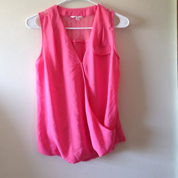 Tops - 💥Reduced💥 Pink Candie's top