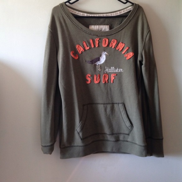 Hollister Sweaters - Hollister off the solders sweatshirt