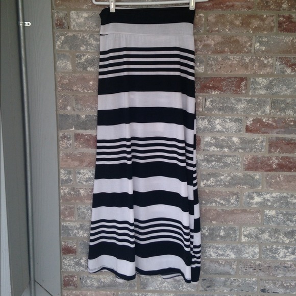 Black and White Maxi Skirt