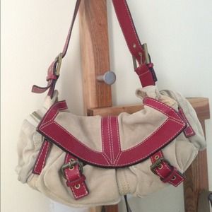 MNG Nude leather suede - red leather detail.