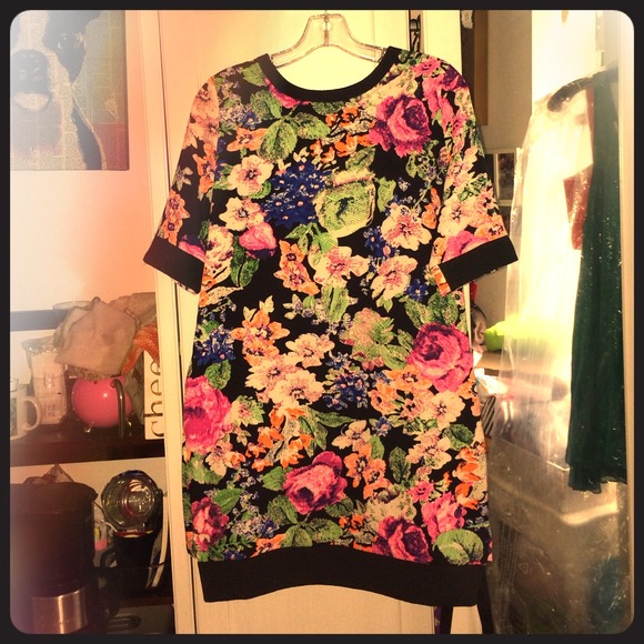 Amazing floral swing dress