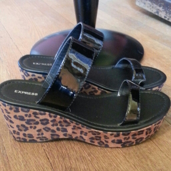 ❎SOLD BUNDLE NWT Leopard and Patent Leather Mules - Picture 2 of 3