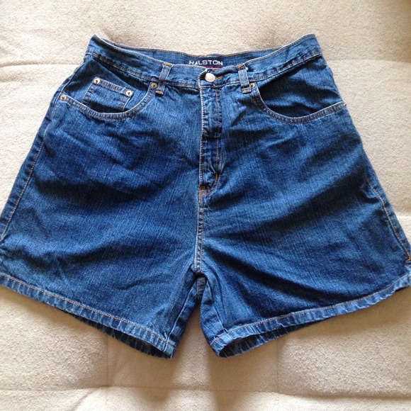 NWOT size 10 jean shorts
