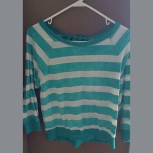 Green and white striped quarter sleeve!