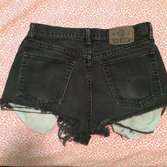 Wrangler Denim - Wrangler Cutoff Black Jean Shorts