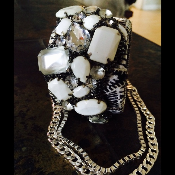 Statement Piece! - Picture 2 of 4