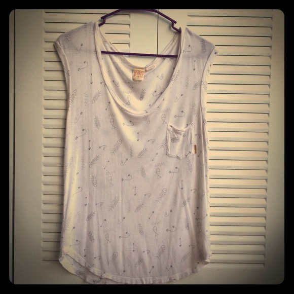 Billabong Tank Top!☺️