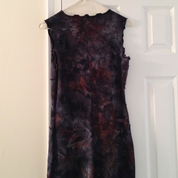Dress - Picture 3 of 4