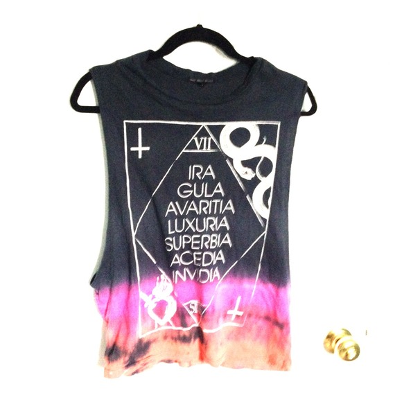 URBAN OUTFITTERS muscle tank