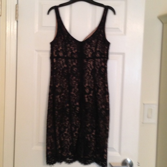 Dress - Picture 4 of 4