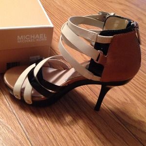 Michael Kors size 6