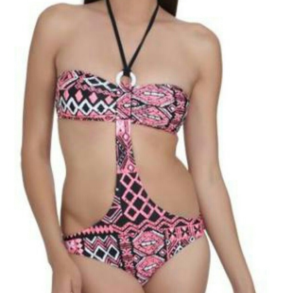 A wet seal Monokini rare sold out size small