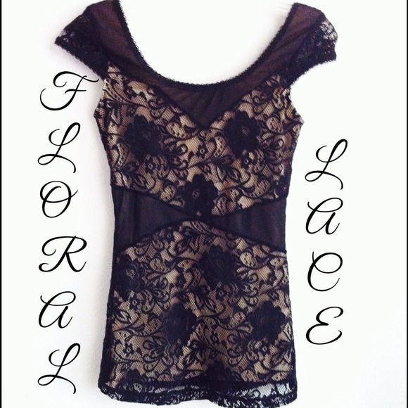 Tops - Floral lace top