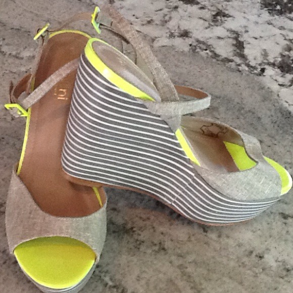 Biondini Shoes - NEON & NUDE WEDGE