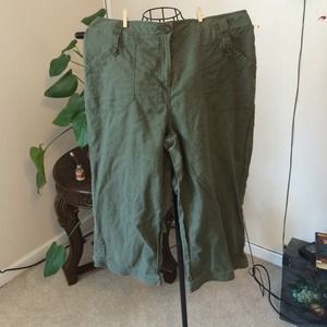 Cute Green Capris