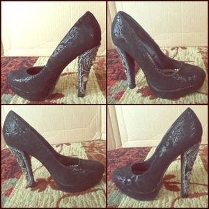 Black Pumps | 5 1/2 Inches